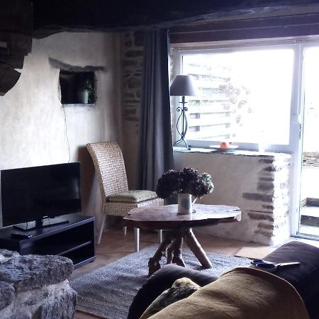 Petite Maison Dans Les Monts D'Arree Ty Coz Commana Εξωτερικό φωτογραφία