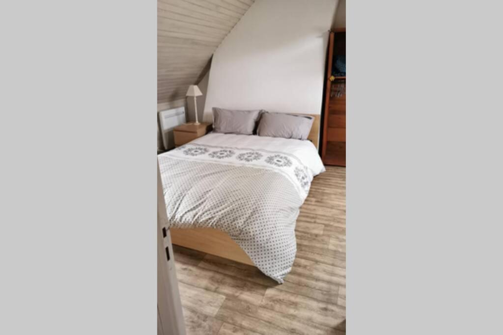 Petite Maison Dans Les Monts D'Arree Ty Coz Commana Εξωτερικό φωτογραφία